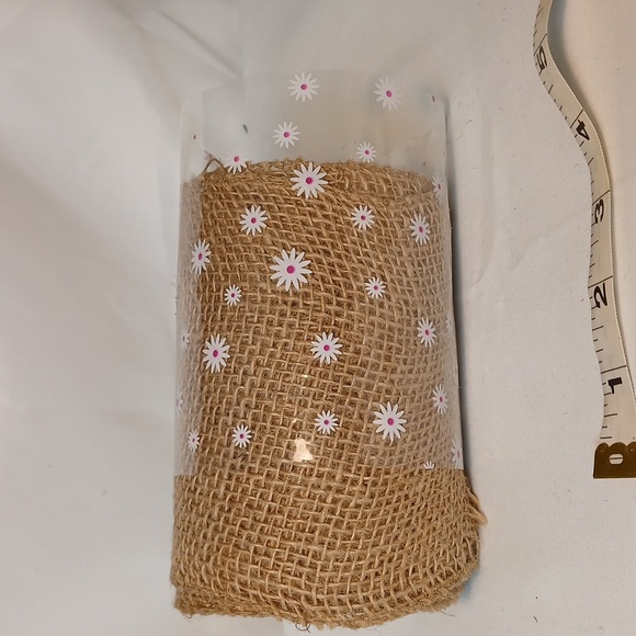 Burlap Ribbon Roll - Picture 5 of 6